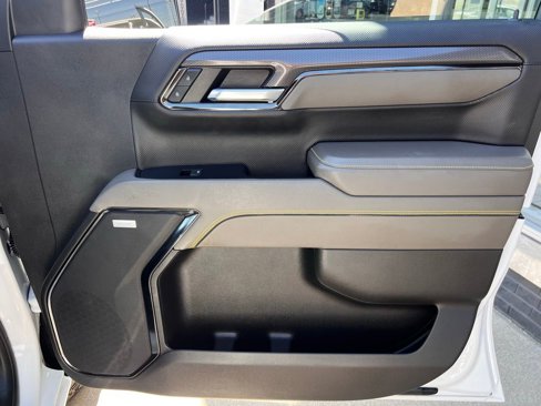 Used 2023 Chevrolet Silverado 1500 ZR2 w/ Technology Package image 30