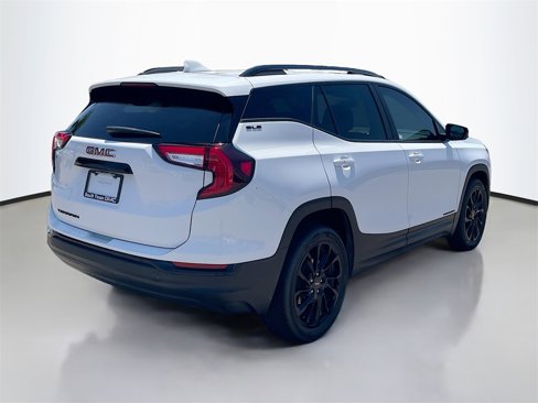 Used 2023 GMC Terrain SLE w/ Driver Convenience Package image 7