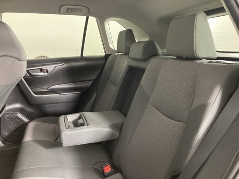 Used 2023 Toyota RAV4 XLE image 15