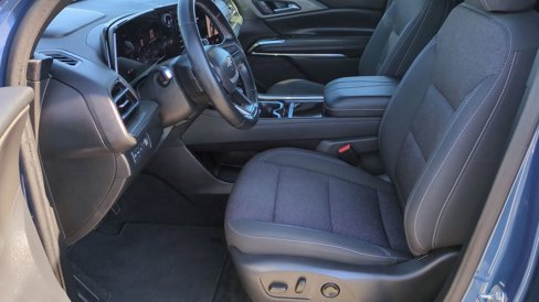 Used 2024 Chevrolet Traverse LT image 16
