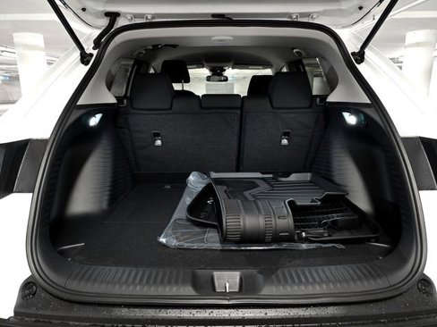 New 2026 Honda HR-V LX image 17