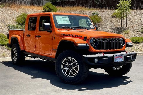 New 2025 Jeep Gladiator Rubicon image 2