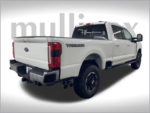 New 2026 Ford F250 Lariat w/ Tremor Off-Road Package image 3