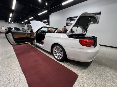 Used 2012 BMW 328i Convertible image 37