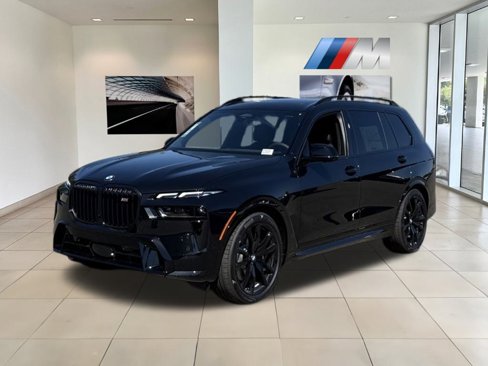 New 2026 BMW X7 M60i w/ Climate Comfort Package image 2