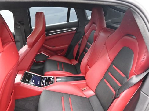 Certified 2021 Porsche Panamera GTS image 17