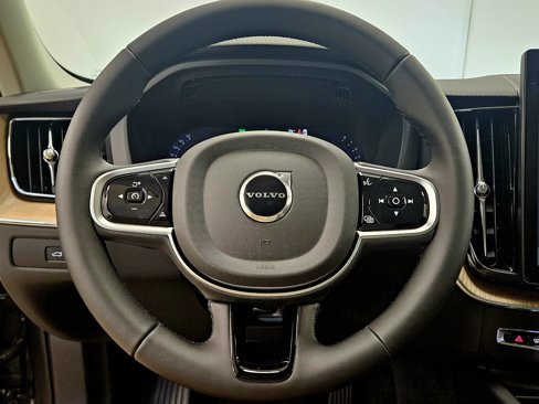 New 2026 Volvo XC60 B5 Ultra w/ Climate Package image 42