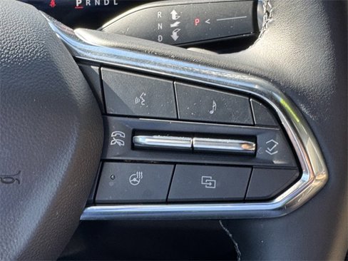 Used 2025 Chevrolet Equinox ACTIV w/ Safety and Technology Package image 15