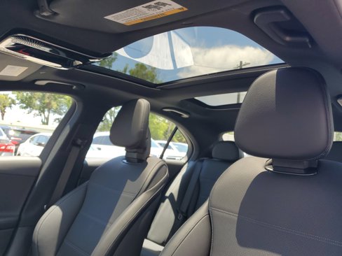 Certified 2025 Mercedes-Benz C 300 Sedan image 34