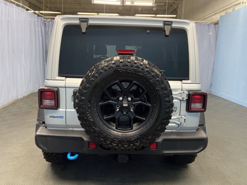 Certified 2024 Jeep Wrangler Willys image 5