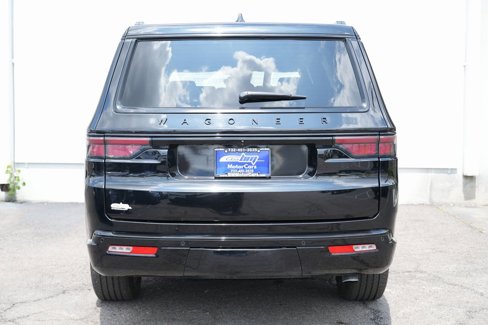 Used 2024 Jeep Wagoneer Series II image 6