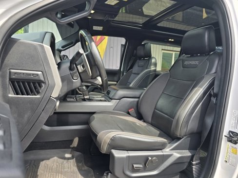 Used 2019 Ford F150 Raptor w/ Equipment Group 802A Luxury image 10