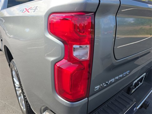 New 2025 Chevrolet Silverado 1500 LTZ w/ LTZ Convenience Package II image 33