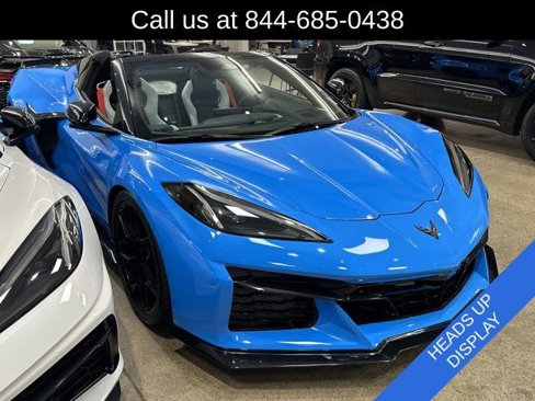 Used 2025 Chevrolet Corvette Z06 image 3