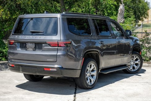 Used 2022 Jeep Wagoneer Series II image 15