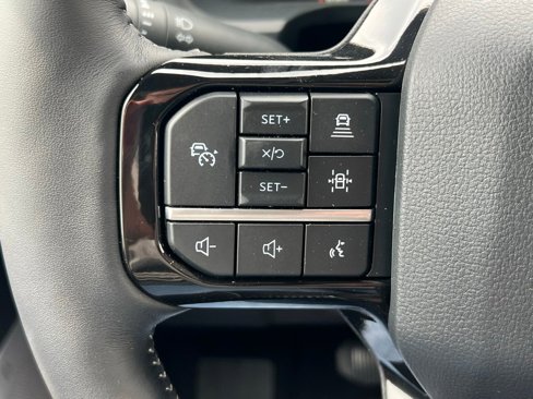 New 2025 Ford F150 Lightning Platinum image 36