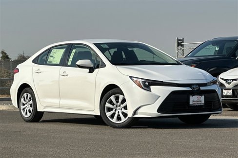 New 2025 Toyota Corolla LE image 2