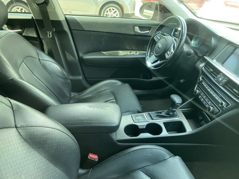 Certified 2020 Kia Optima SE image 5