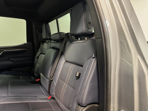 Used 2024 Chevrolet Silverado 1500 High Country image 60