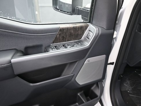 New 2026 Ford F350 4x4 Crew Cab Super Duty image 14