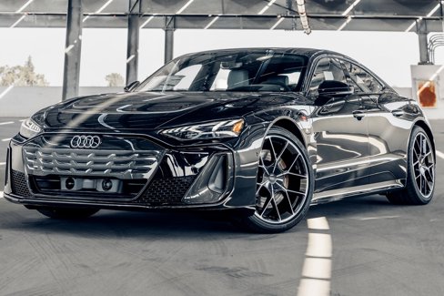 New 2025 Audi S e-tron GT Prestige image 1