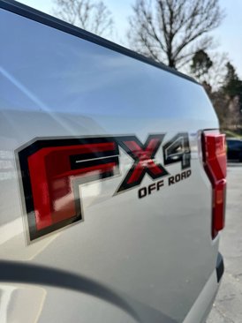 Used 2019 Ford F150 Platinum w/ Equipment Group 701A Luxury image 15
