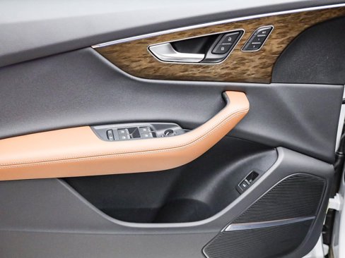 New 2025 Audi Q8 Premium Plus image 22