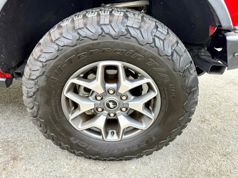 Used 2022 Ford Bronco Badlands image 13