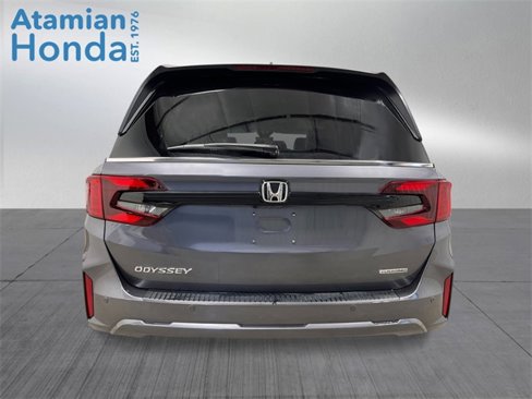 New 2026 Honda Odyssey Touring image 4