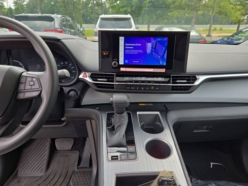 Certified 2025 Toyota Sienna LE image 21