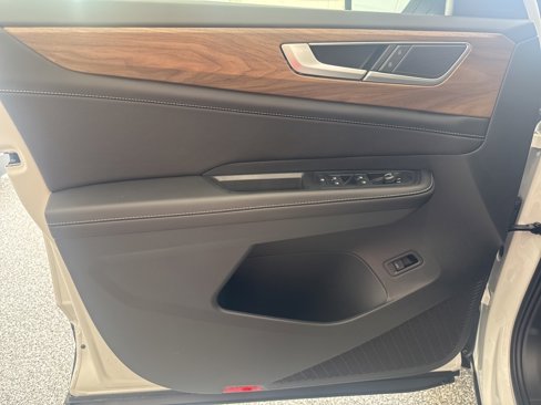 New 2026 Volkswagen Atlas SE image 13