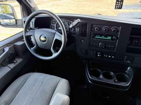 Used 2020 Chevrolet Express 3500 LT w/ LT Preferred Equipment Group image 19