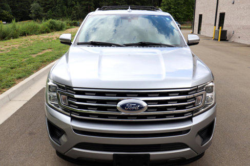 Used 2020 Ford Expedition XLT w/ Equipment Group 202A image 2