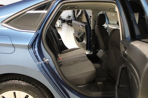 Used 2020 Volkswagen Jetta S w/ Driver Assistance Package image 15