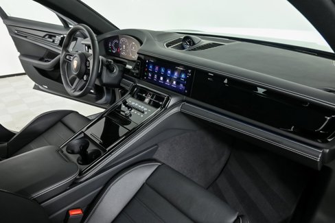 New 2026 Porsche Panamera 4 E-Hybrid image 25