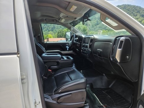 Used 2015 Chevrolet Silverado 2500 LT w/ LT Convenience Package image 14