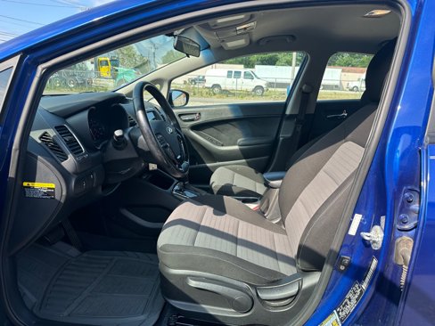 Used 2017 Kia Forte S image 10