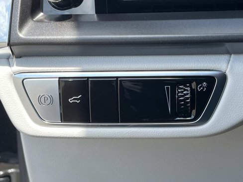 New 2026 Cadillac Vistiq Sport image 27