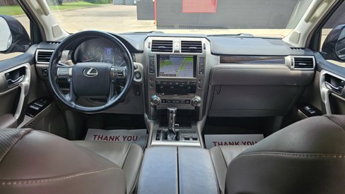 Used 2019 Lexus GX 460 w/ Navigation Package image 35