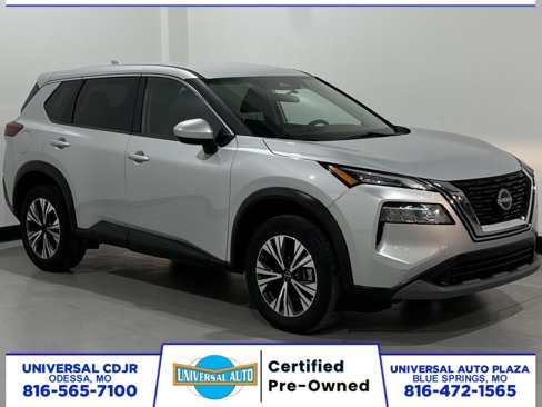 Used 2023 Nissan Rogue SV image 1