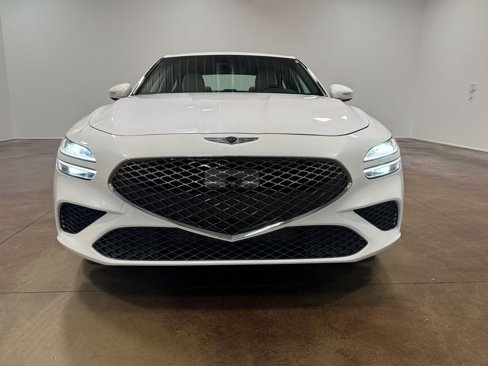 Used 2025 Genesis G70 2.5T image 40