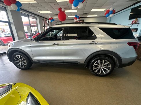 Used 2022 Ford Explorer ST-Line image 8