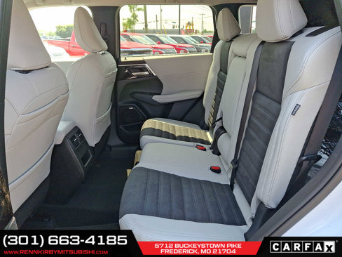 New 2025 Mitsubishi Outlander SE image 7