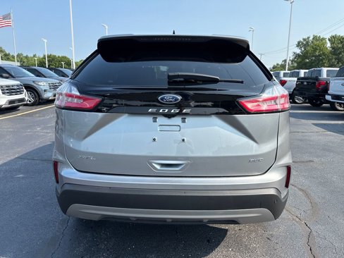 Used 2024 Ford Edge SEL w/ Convenience Package image 9