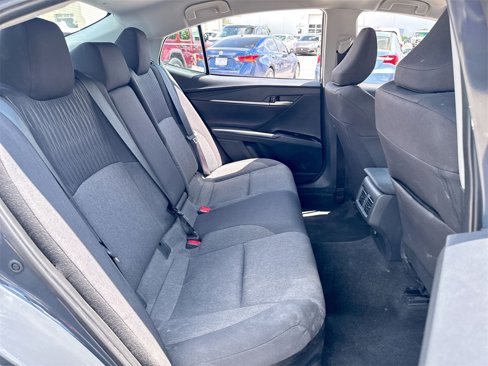 Used 2025 Toyota Camry LE image 27