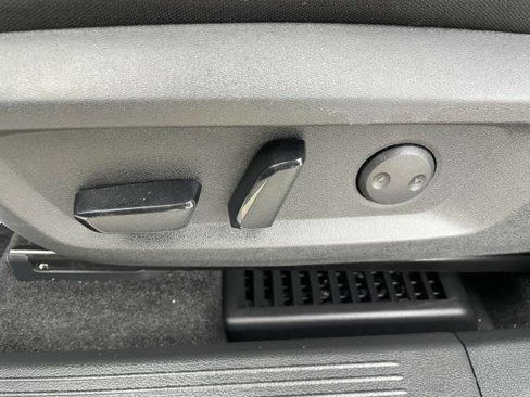 Certified 2023 Nissan Rogue SV image 15