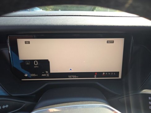 Used 2025 GMC Acadia Elevation image 20