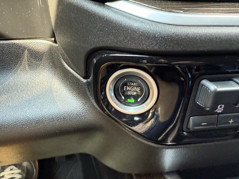 Used 2023 Chevrolet Silverado 1500 RST w/ Redline Edition image 22