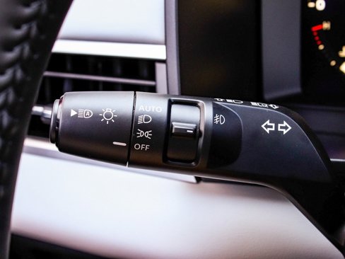 New 2025 Mitsubishi Outlander SE image 26