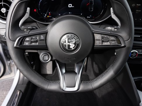 New 2025 Alfa Romeo Giulia AWD image 26